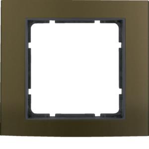 10113001 B.3 - QUADRO X1, CAST