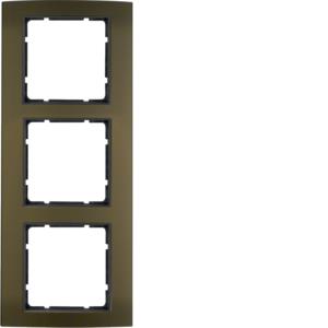 10133001 B.3 - QUADRO X3, CAST